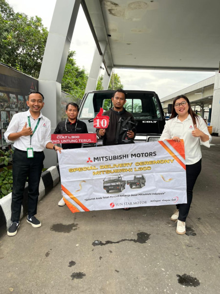 foto Penyerahan Unit Mitsubishi Kediri 