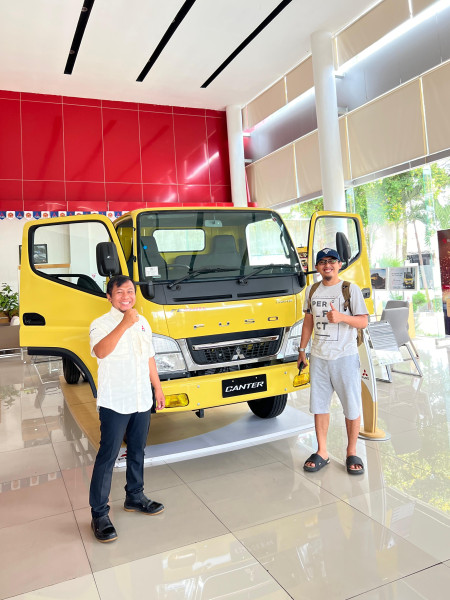 foto Penyerahan Unit Mitsubishi Kediri 